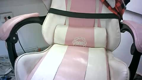 aspisonty online show from March 21, 8:19 am