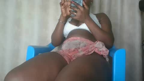 Snapshot of asscluupper chatting on October 31, 8:43 pm asscluupper online show from October 31, 8:43 pm