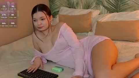 Aster Quinn online show from May 23, 12:42 pm