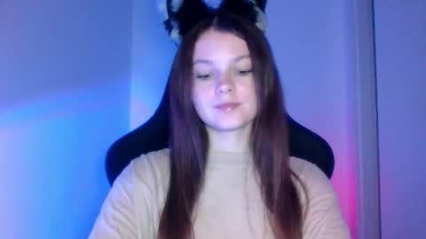 Snapshot of astradream_ chatting on October 9, 5:55 pm astradream_ online show from October 9, 5:55 pm