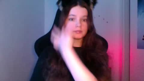 Snapshot of astradream_ chatting on March 9, 10:14 pm astradream_ online show from March 9, 10:14 pm