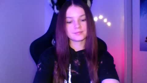 Snapshot of astradream_ chatting on March 12, 10:27 pm astradream_ online show from March 12, 10:27 pm