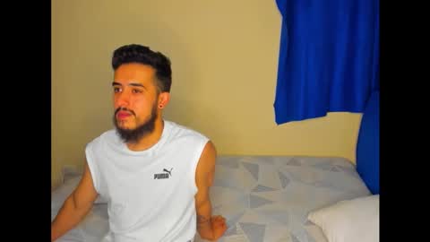 Mag and Molly online show from November 29, 3:09 am