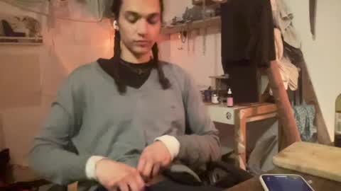 Snapshot of astrodoll chatting on March 28, 1:27 am Astro Doll online show from March 28, 1:27 am