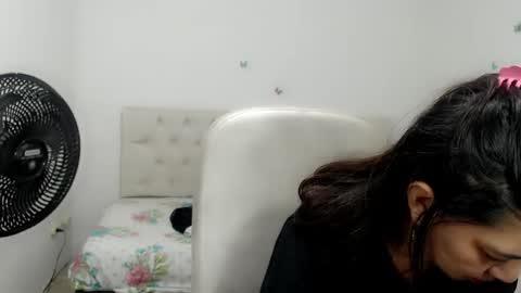 camila  online show from January 13, 1:33 am