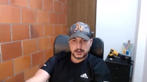 Snapshot of astton_nick chatting on January 3, 5:50 am Nick Astton online show from January 3, 5:50 am