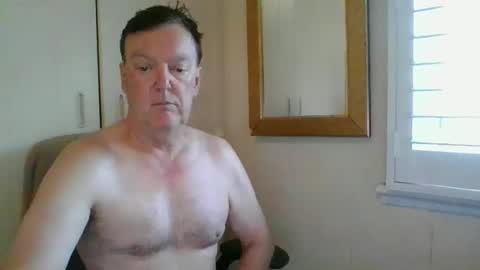 astute008 online show from February 13, 9:33 pm