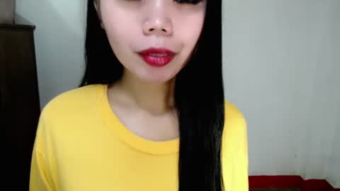 Snapshot of asuna_charming chatting on October 13, 2:39 pm asuna_charming online show from October 13, 2:39 pm