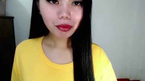 Snapshot of asuna_charming chatting on October 14, 1:56 pm asuna_charming online show from October 14, 1:56 pm