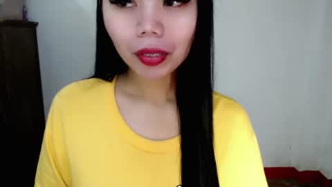 Snapshot of asuna_charming chatting on October 27, 5:28 pm asuna_charming online show from October 27, 5:28 pm