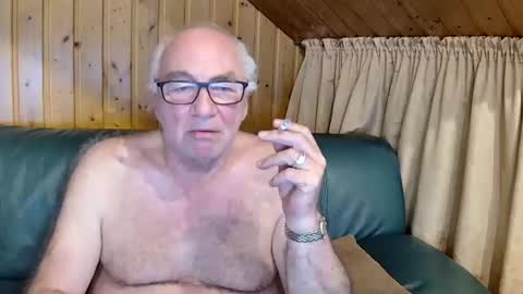 asusandy online show from March 9, 9:57 pm