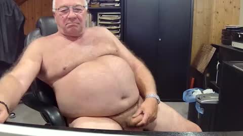 Snapshot of asusandy chatting on May 2, 3:11 am asusandy online show from May 2, 3:11 am