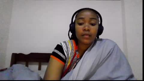 atara_seren online show from April 24, 5:04 pm