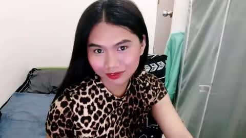 atashakendall online show from July 24, 6:28 pm