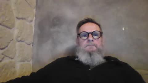 Snapshot of atatanka chatting on January 6, 1:31 am atatanka online show from January 6, 1:31 am