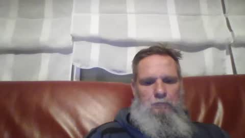 Snapshot of atatanka chatting on May 6, 10:15 pm atatanka online show from May 6, 10:15 pm