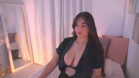 Snapshot of atena676 chatting on April 23, 2:02 am atena676 online show from April 23, 2:02 am