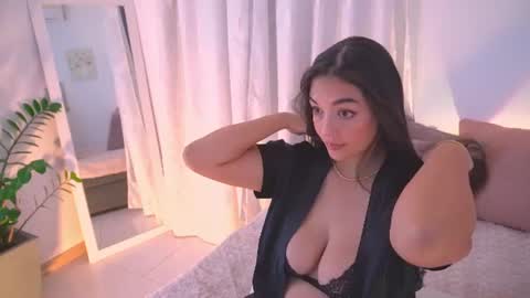 Snapshot of atena676 chatting on July 2, 3:23 am atena676 online show from July 2, 3:23 am