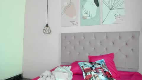 Snapshot of atenajb chatting on November 16, 10:04 pm ATENA online show from November 16, 10:04 pm