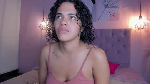 Snapshot of atenajb chatting on December 1, 3:44 am ATENA online show from December 1, 3:44 am