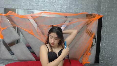 Snapshot of atenea_petit chatting on October 25, 11:40 am atenea_petit online show from October 25, 11:40 am
