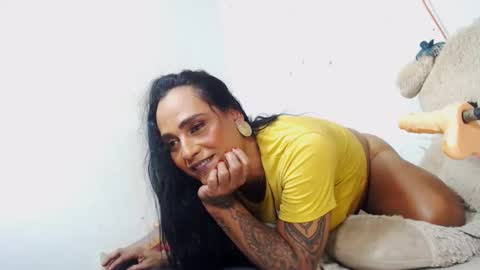 Snapshot of atenea_queen chatting on April 11, 10:36 pm atenea online show from April 11, 10:36 pm