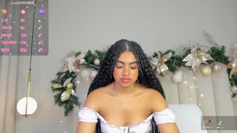 Snapshot of atenea_roberts chatting on December 28, 7:55 am ATENEA ROBERTS Sofia online show from December 28, 7:55 am