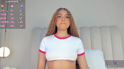 Snapshot of atenea_roberts chatting on February 7, 11:12 am ATENEA ROBERTS Sofia online show from February 7, 11:12 am