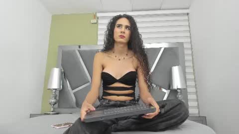 atenea online show from July 21, 4:04 am