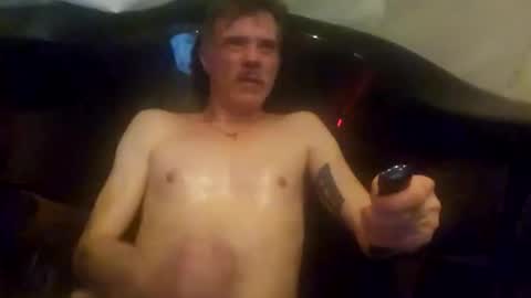 jonnyandrew online show from November 7, 8:20 pm