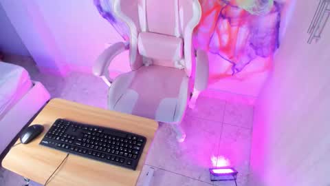 Snapshot of athenea__fox chatting on October 29, 11:56 am athenea__fox online show from October 29, 11:56 am