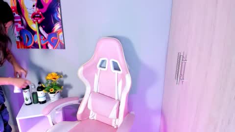 Snapshot of athenea__fox chatting on December 2, 11:26 am athenea__fox online show from December 2, 11:26 am