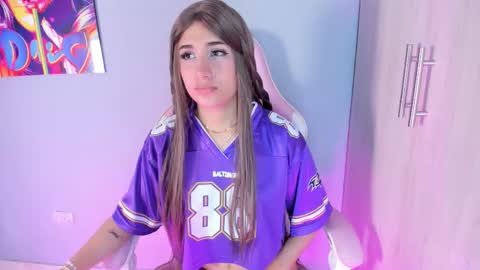 Snapshot of athenea__fox chatting on December 15, 11:58 am athenea__fox online show from December 15, 11:58 am