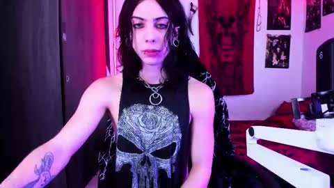 athenauwu online show from December 18, 5:35 am