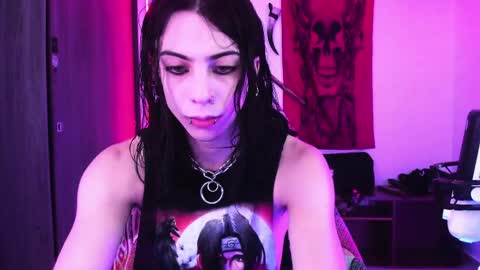 athenauwu online show from June 8, 5:30 am