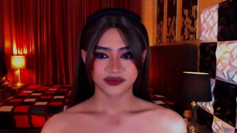 athisamoore online show from December 18, 8:09 am