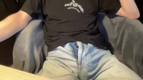 Undress a hung twink  online show from February 21, 12:28 pm