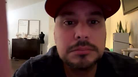 Snapshot of atlchris89 chatting on April 21, 12:45 am atlchris89 online show from April 21, 12:45 am