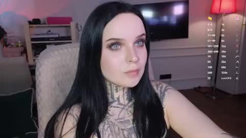 online every day between 10am-23pm online show from June 16, 7:11 am