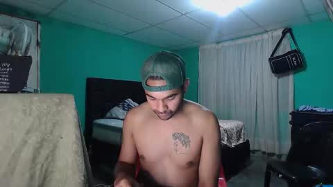 Snapshot of atorrantadox chatting on April 6, 1:23 pm atorrantadox online show from April 6, 1:23 pm