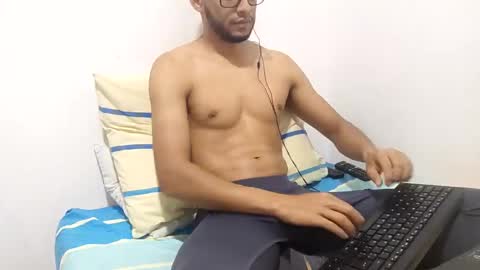 Torres online show from February 23, 5:39 pm
