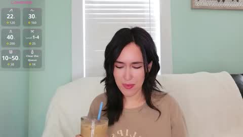 Snapshot of audradeer chatting on October 2, 1:29 pm audradeer online show from October 2, 1:29 pm