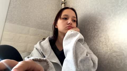 Naomi online show from March 25, 8:09 am