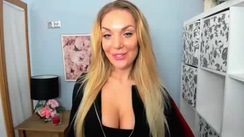 AulloraSensual online show from December 18, 10:46 pm