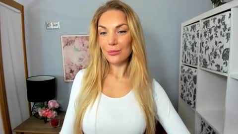 AulloraSensual online show from December 22, 6:17 am