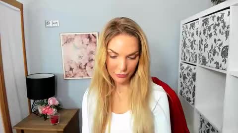 AulloraSensual online show from December 22, 9:22 am