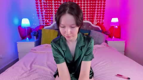 Snapshot of auradiaz chatting on March 5, 8:54 am auradiaz online show from March 5, 8:54 am