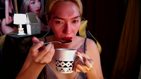 Miss awra online show from December 24, 7:49 am