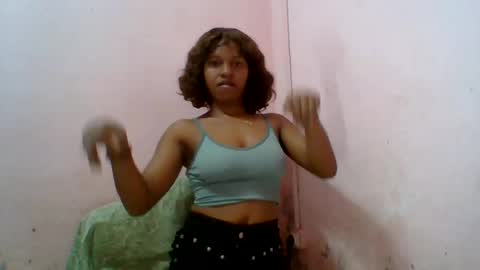 Snapshot of aurelia107 chatting on June 13, 10:08 pm aurelia107 online show from June 13, 10:08 pm
