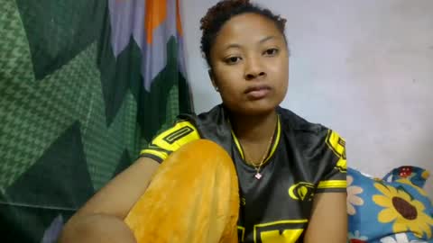 aurelie08 online show from June 12, 6:51 pm